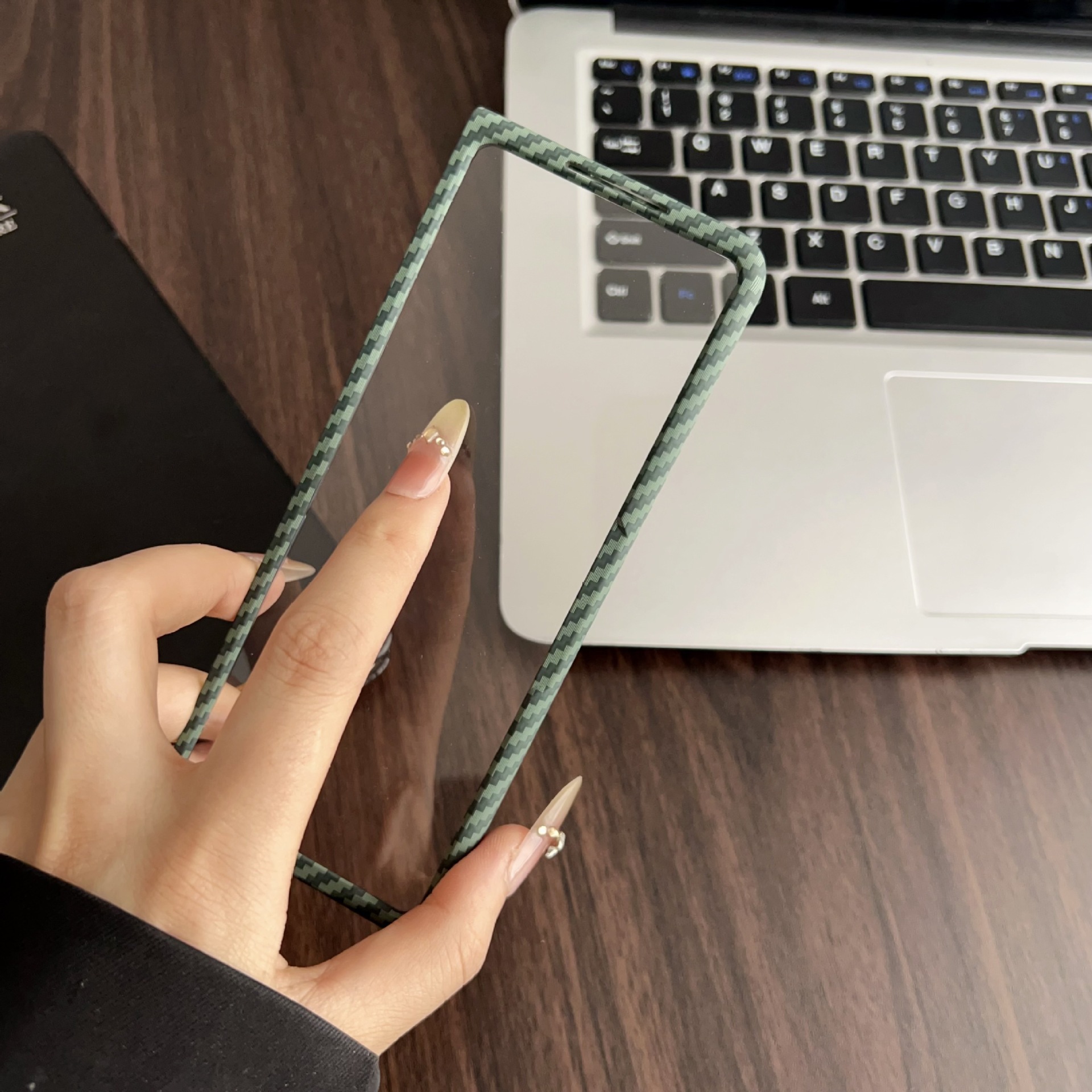 Compatible with Samsung Z Fold8/7/6 phone case, 5/4 built-in magnetic case film, Flip7/8 carbon fiber textured protective case.
