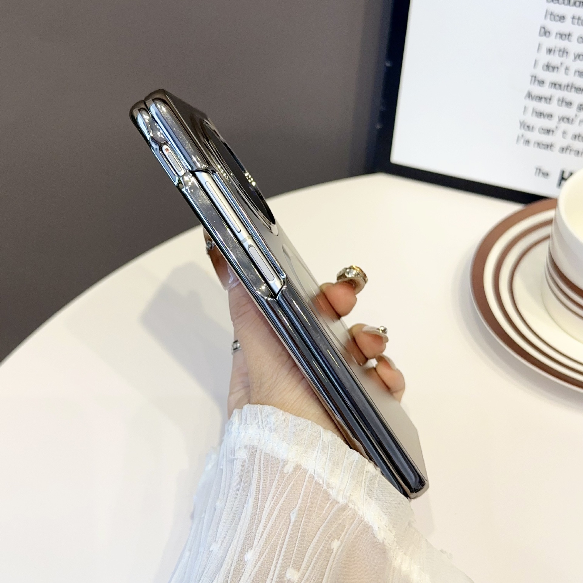 Compatible with Samsung ZFold8/7/6 phone case W25 wireless charging magnetic 5/4/3 electroplated AG ultra-thin X6 protective case