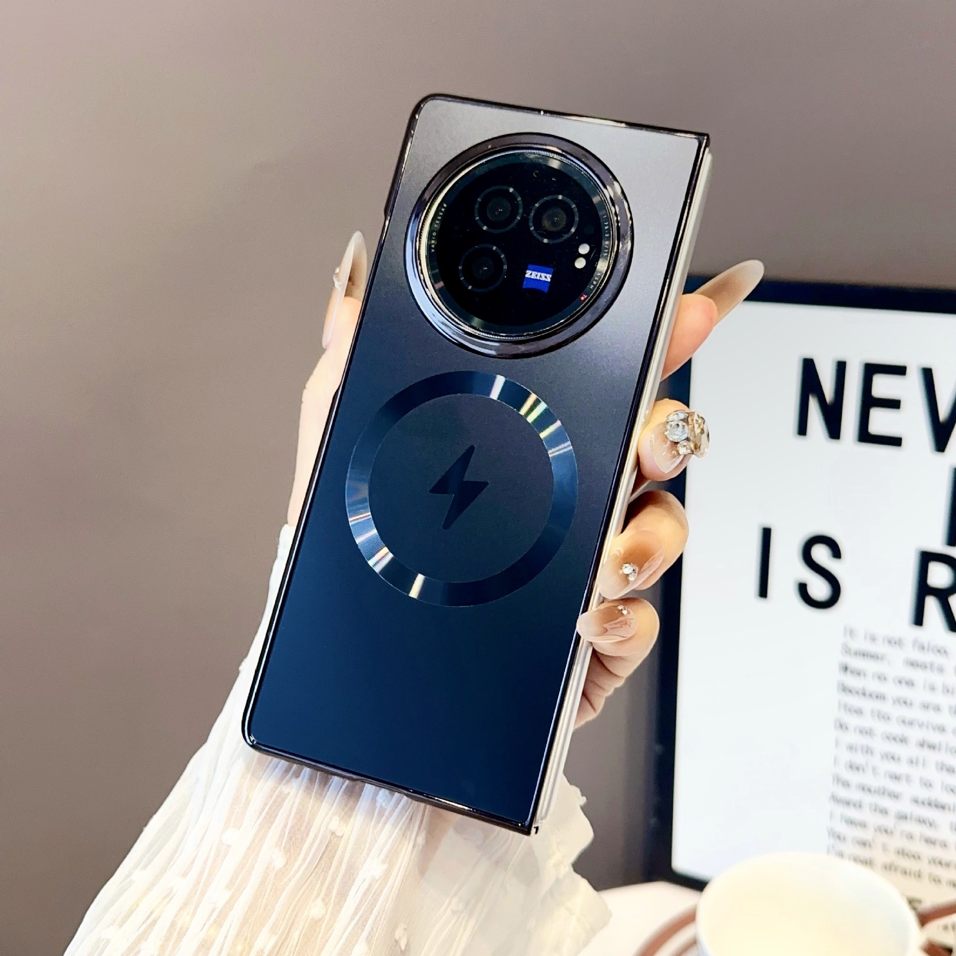 Compatible with Samsung ZFold8/7/6 phone case W25 wireless charging magnetic 5/4/3 electroplated AG ultra-thin X6 protective case