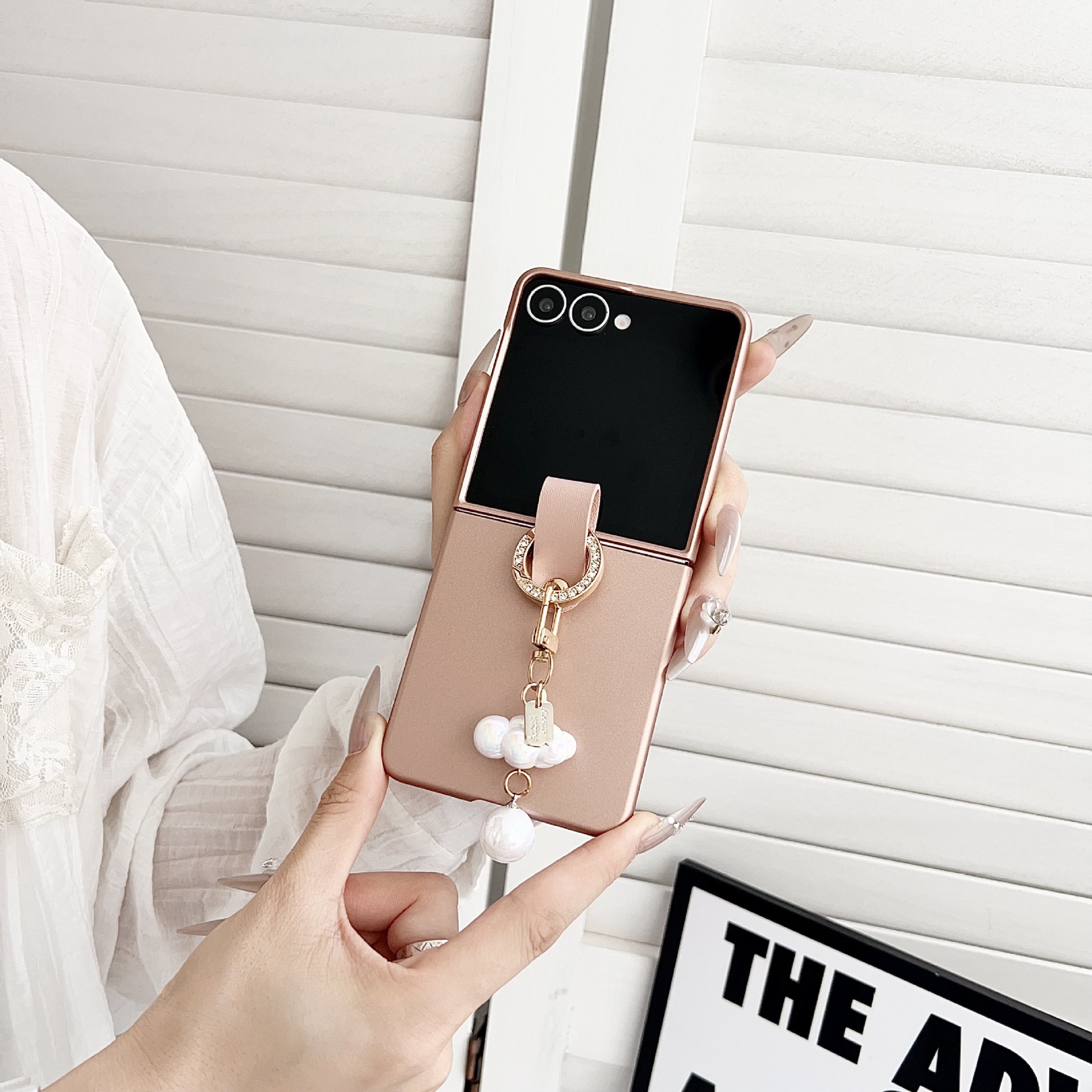 Compatible with Samsung Z Flip8 phone case, Flip7 fashion ring pendant jewelry, foldable screen ultra-thin shockproof case