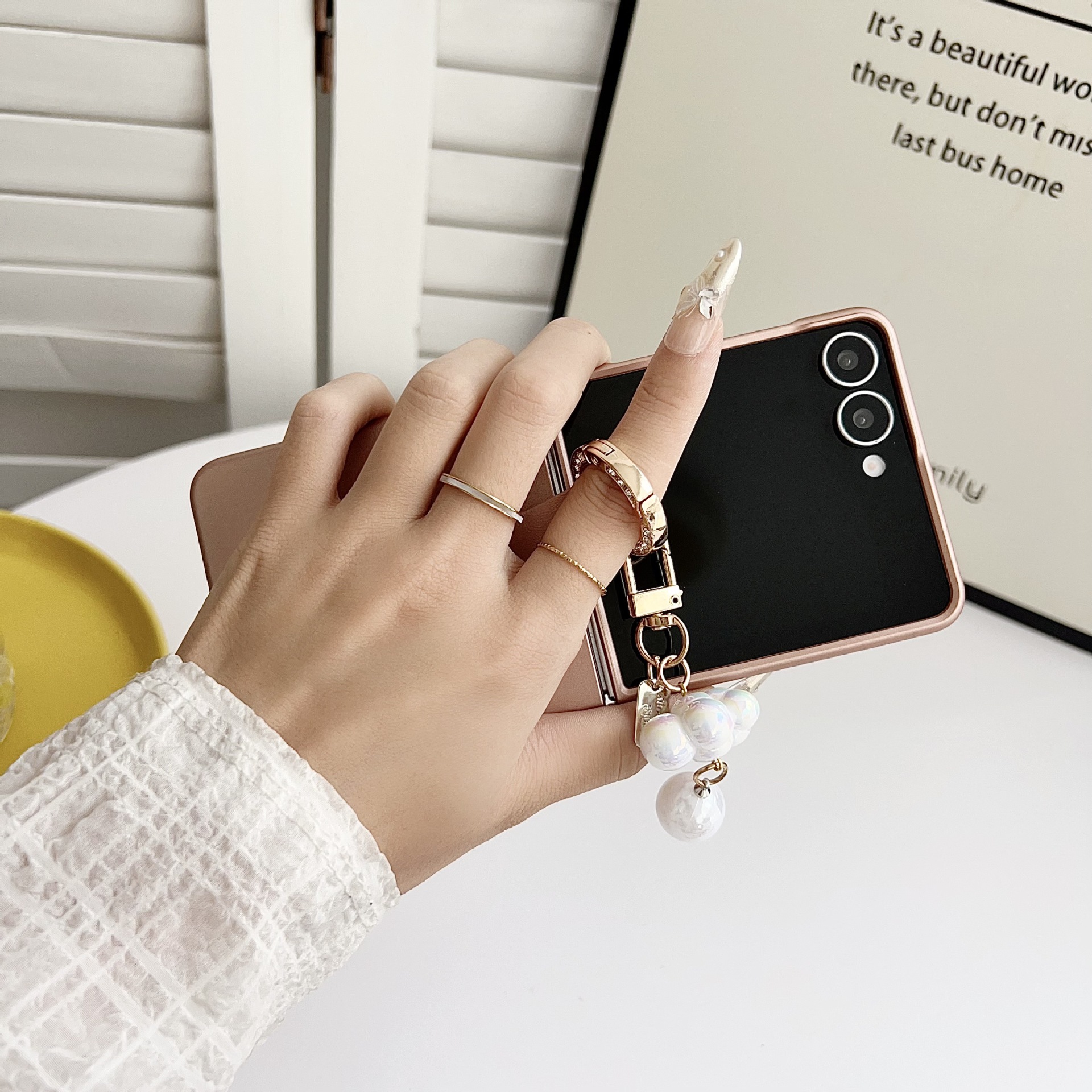 Compatible with Samsung Z Flip8 phone case, Flip7 fashion ring pendant jewelry, foldable screen ultra-thin shockproof case