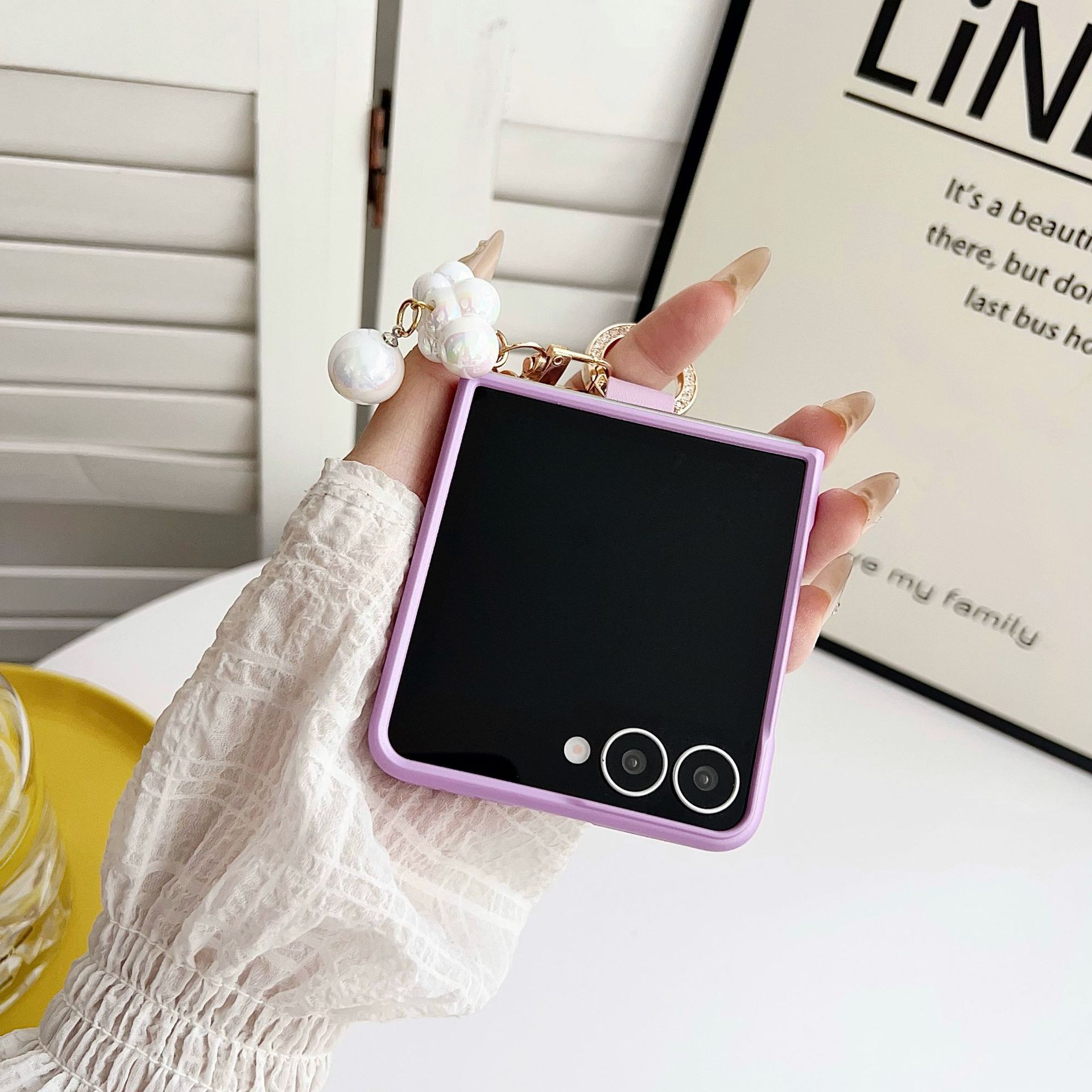 Compatible with Samsung Z Flip8 phone case, Flip7 fashion ring pendant jewelry, foldable screen ultra-thin shockproof case