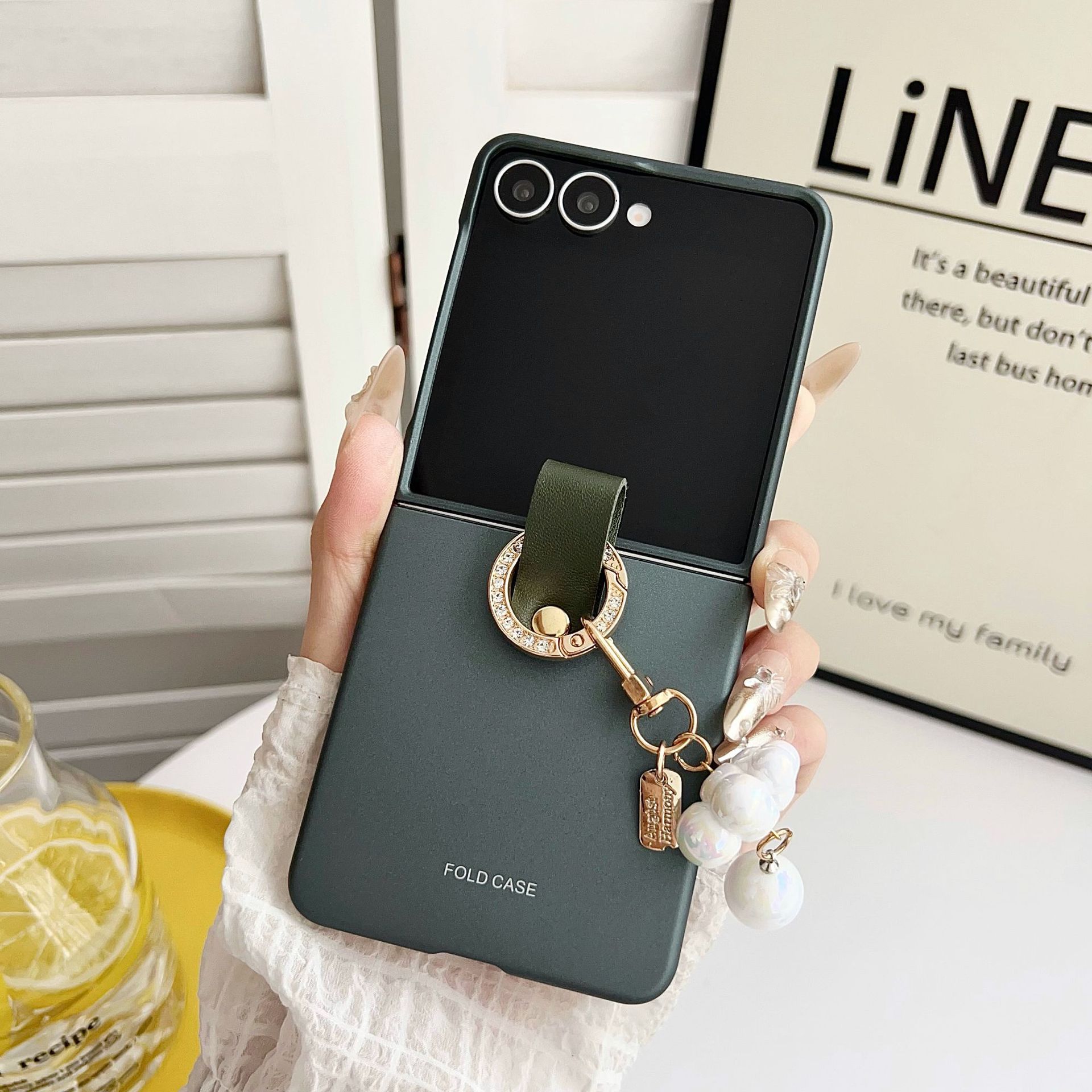 Compatible with Samsung Z Flip8 phone case, Flip7 fashion ring pendant jewelry, foldable screen ultra-thin shockproof case