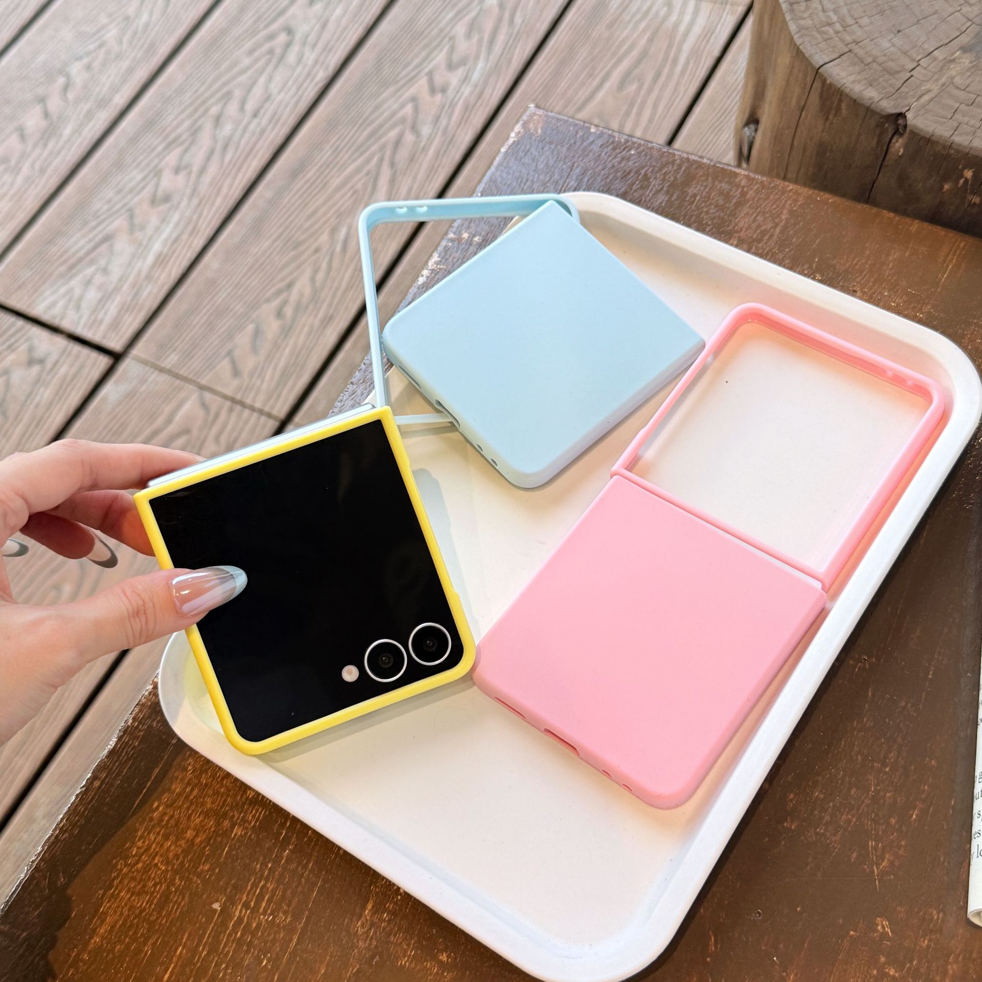 Compatible with Samsung Z Flip7 phone case, Flip6/5 liquid silicone soft case, solid color, ultra-thin skin-feel protective case.