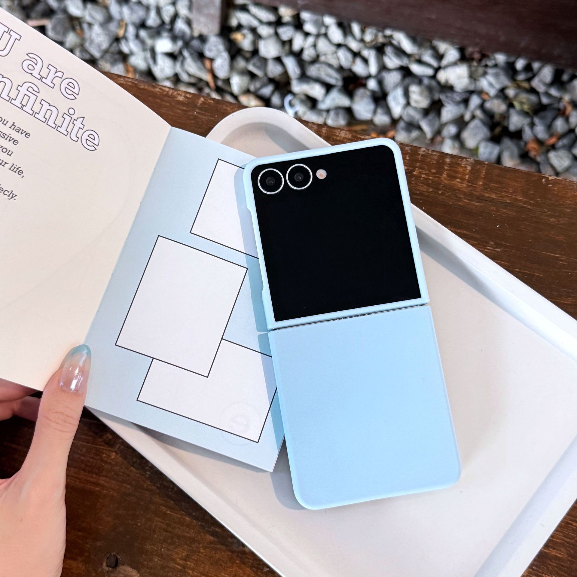 Compatible with Samsung Z Flip7 phone case, Flip6/5 liquid silicone soft case, solid color, ultra-thin skin-feel protective case.