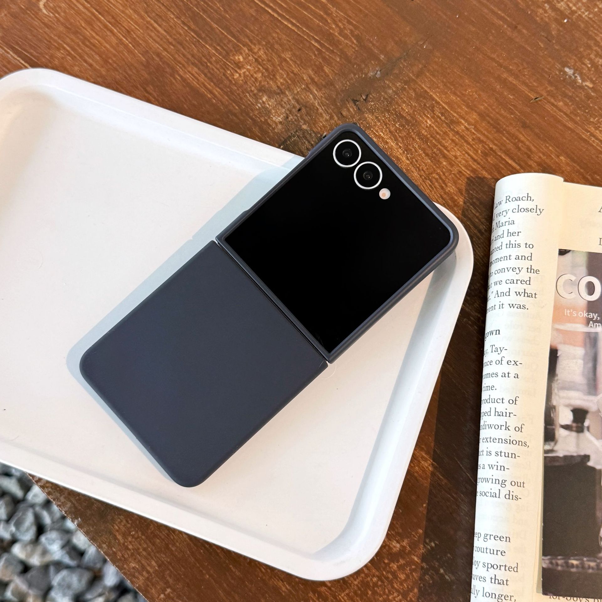 Compatible with Samsung Z Flip7 phone case, Flip6/5 liquid silicone soft case, solid color, ultra-thin skin-feel protective case.