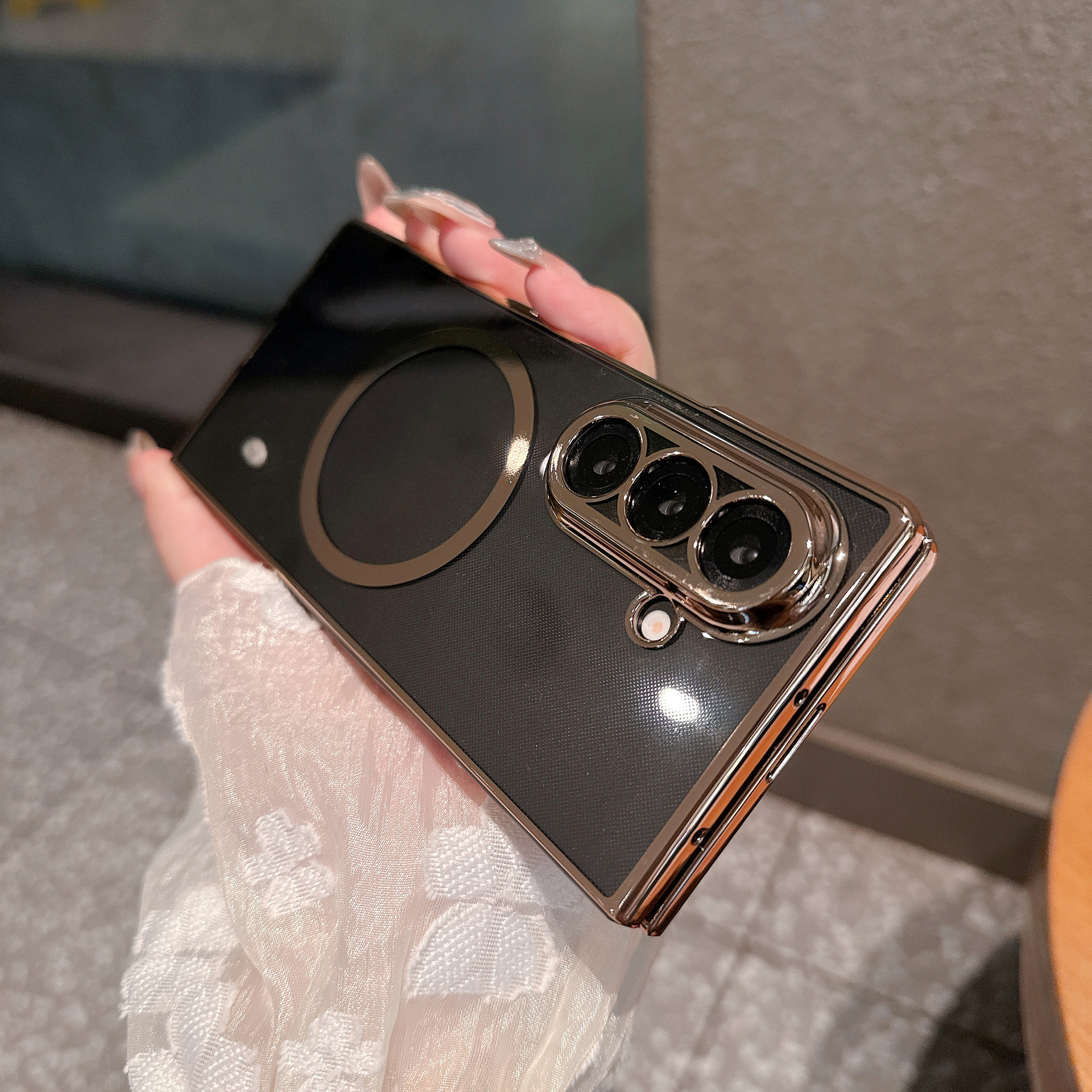 Compatible with Samsung Z Fold8 Ultra phone case 7/6/5 electroplated case film, wireless charging, magnetic closure, 4/3 high transparency, drop protection