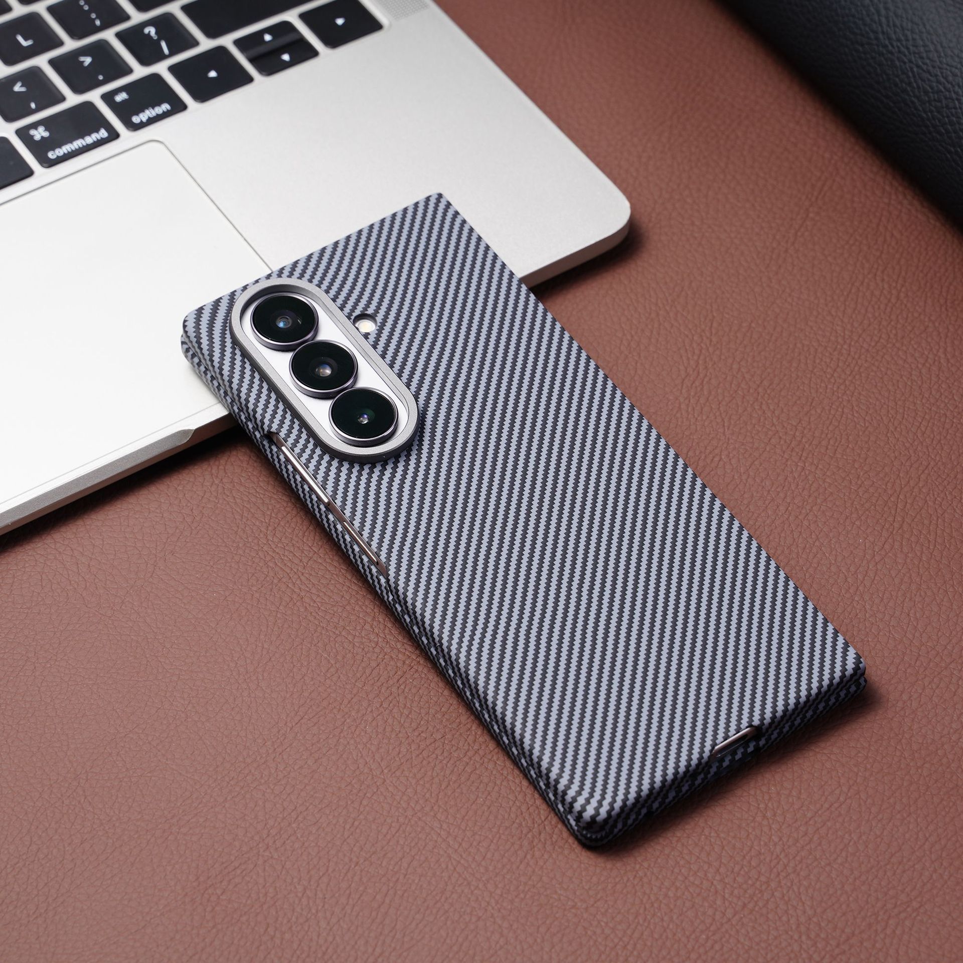 Compatible with Samsung Z Fold 8/7 phone case, textured 6/5, wireless charging, magnetic 4/3 carbon fiber case film protective case