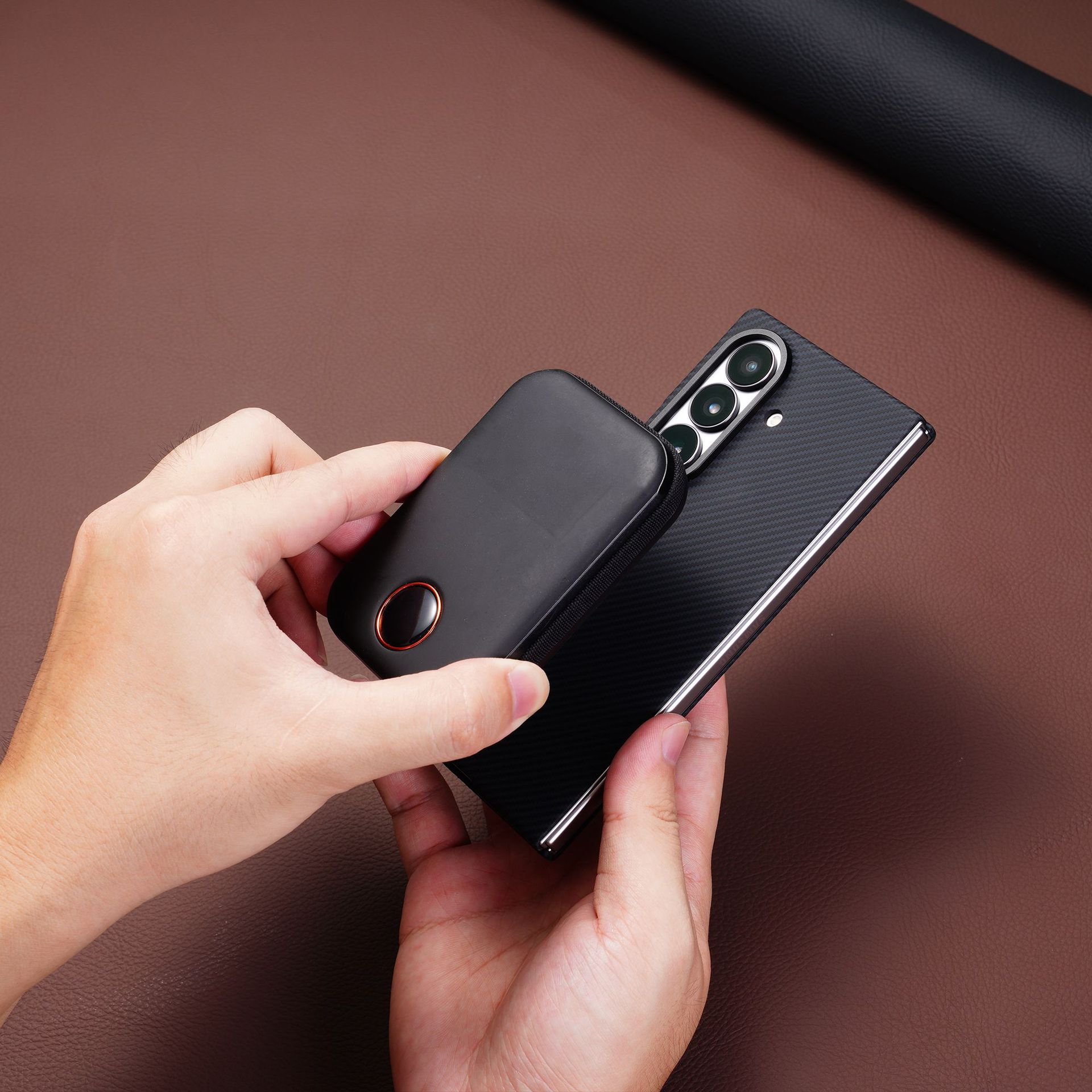 Compatible with Samsung Z Fold 8/7 phone case, textured 6/5, wireless charging, magnetic 4/3 carbon fiber case film protective case