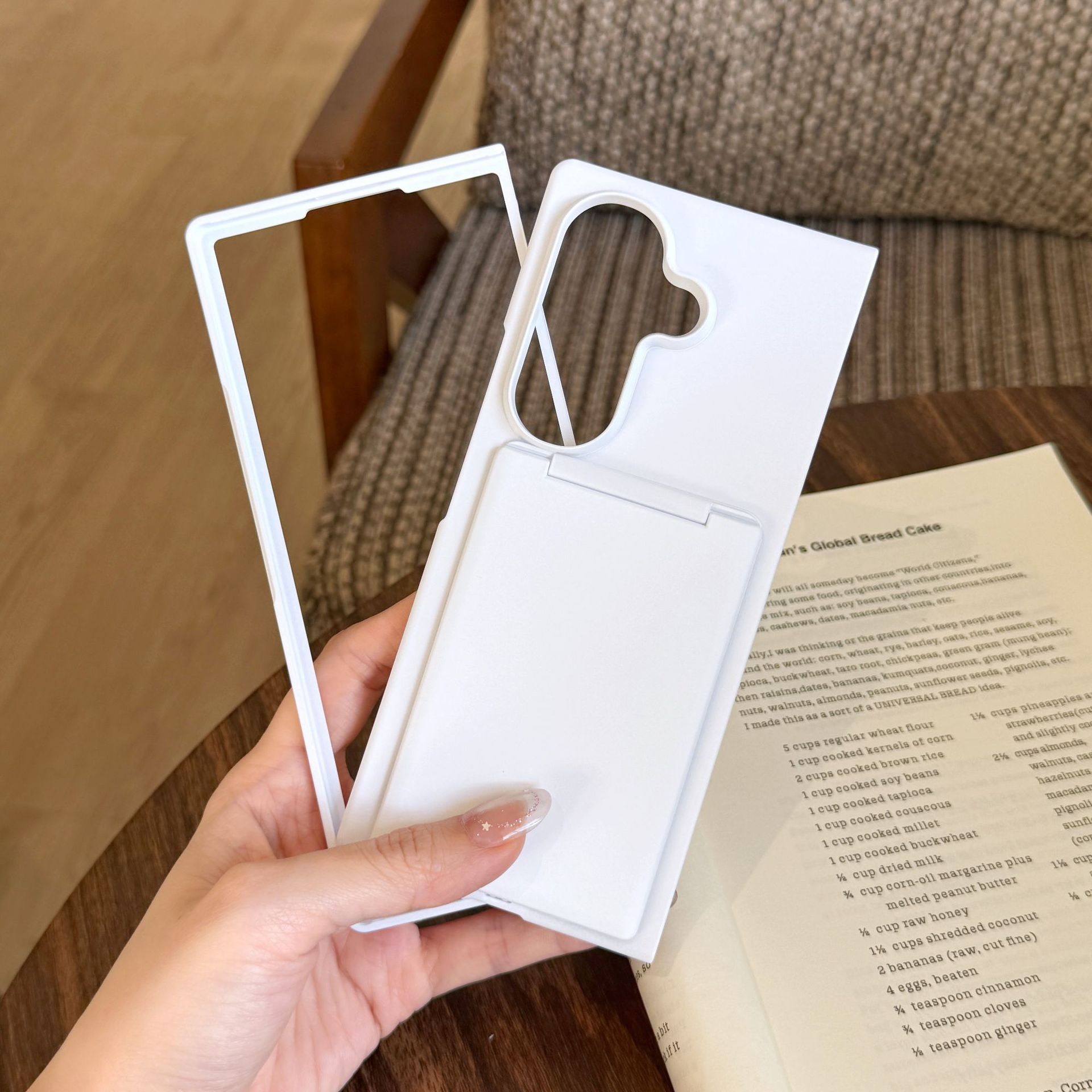 Compatible with Samsung Z Fold8U phone case, 7/6/5 folding card holder, PC ultra-thin skin-feel shockproof protective case - White Z Fold8ultra