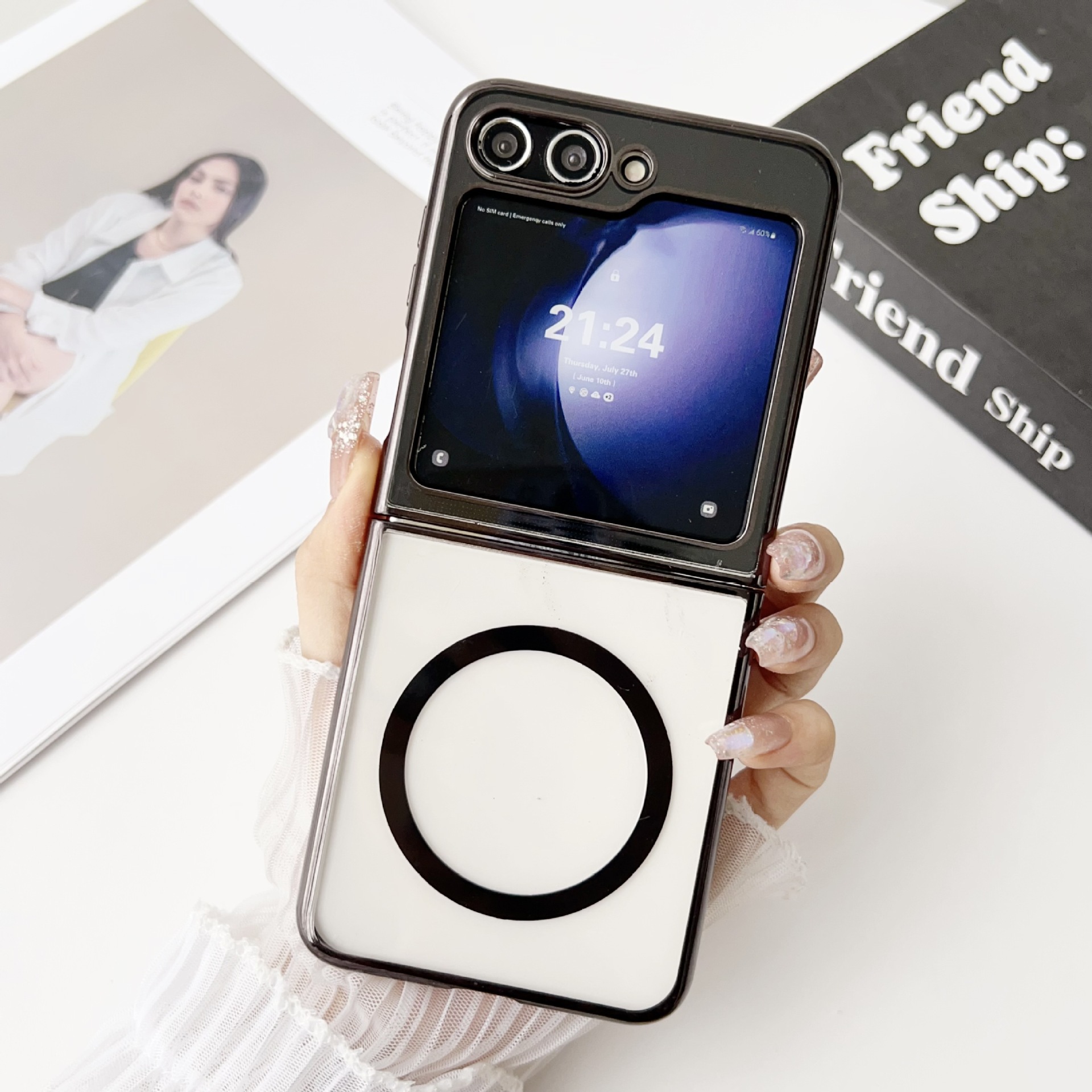 Compatible with Samsung Z Flip 8/7 phone case, electroplated transparent 6/5mm magnetic wireless charging 4/3mm drop-proof protective case - Black Samsung Z Flip8