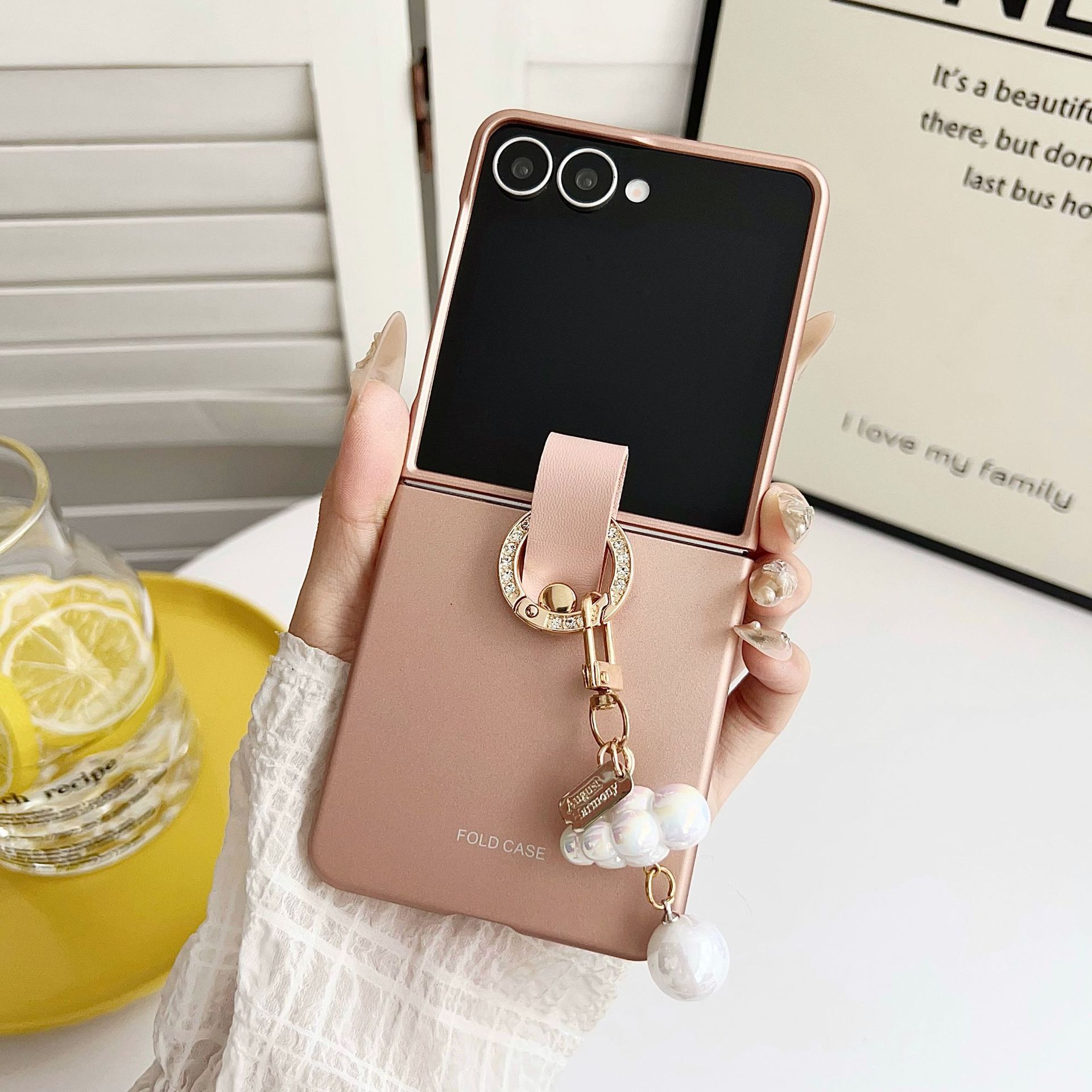 Compatible with Samsung Z Flip8 phone case, Flip7 fashion ring pendant jewelry, foldable screen ultra-thin shockproof case - Gold Samsung Z Flip 8