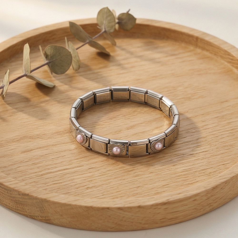 DIY Italian modular bracelet with heart-shaped beads, welded and dripped oil, elastic splicing stainless steel watch strap chain