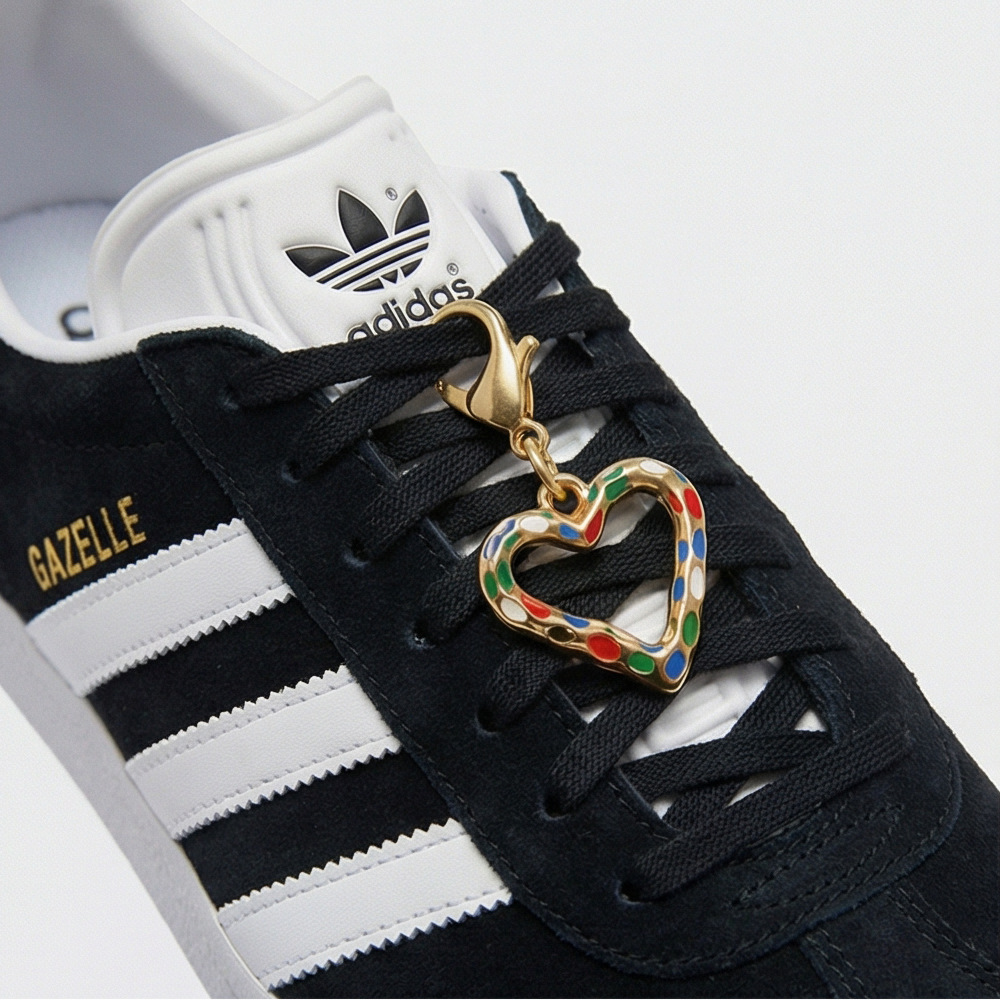 Heart-shaped lobster clasp pendant, DIY shoe pendant, bracelet, necklace, multi-functional accessory.