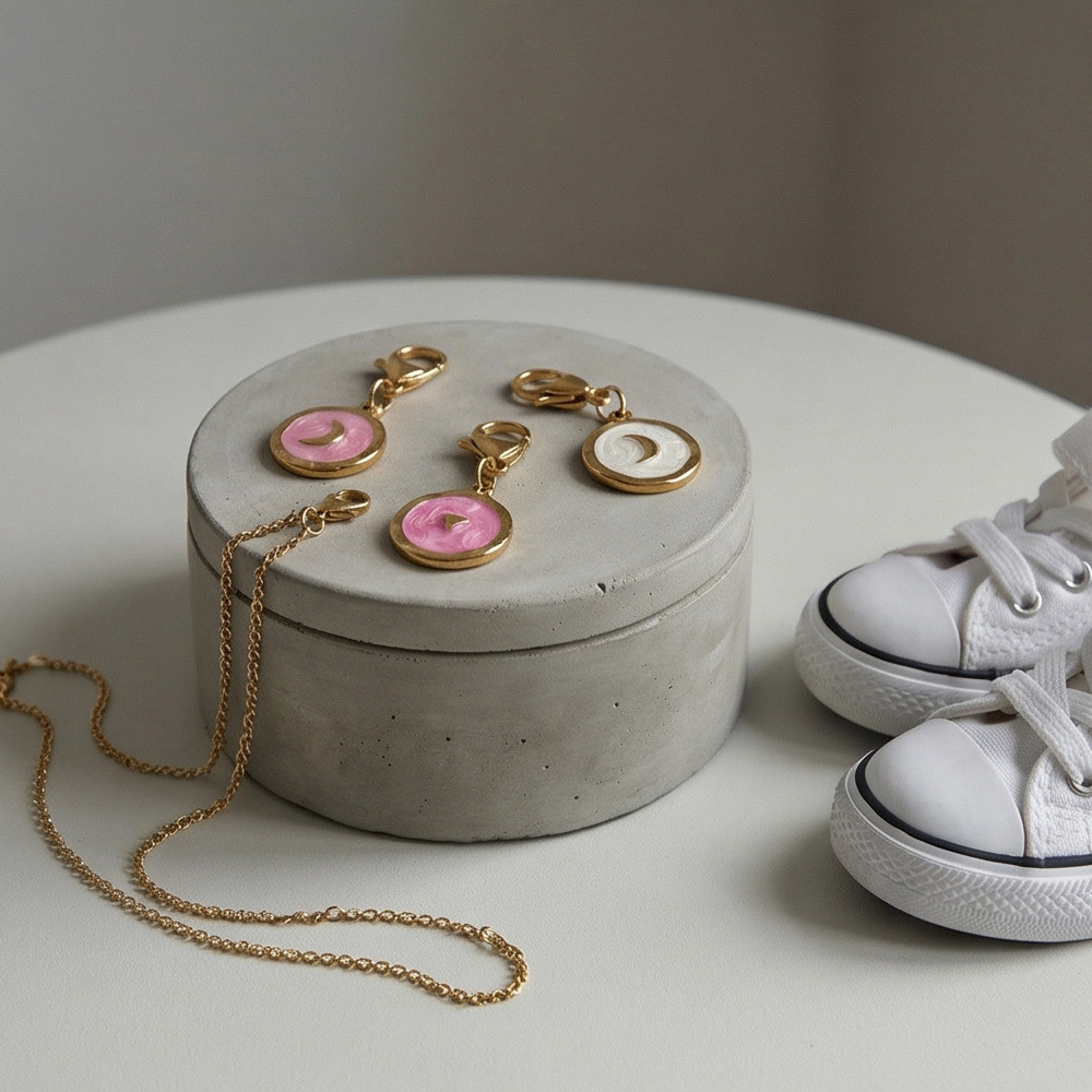 Round small pendant lobster buckle pendant, handmade DIY shoe pendant, bracelet and necklace accessories wholesale