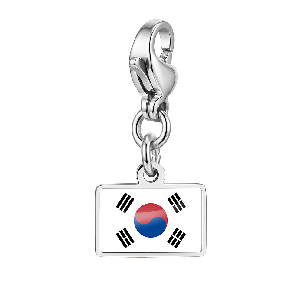 DIY handmade gift decoration accessories, including national flag pendant, lobster clasp pendant, paperclip bracelet, and necklace.