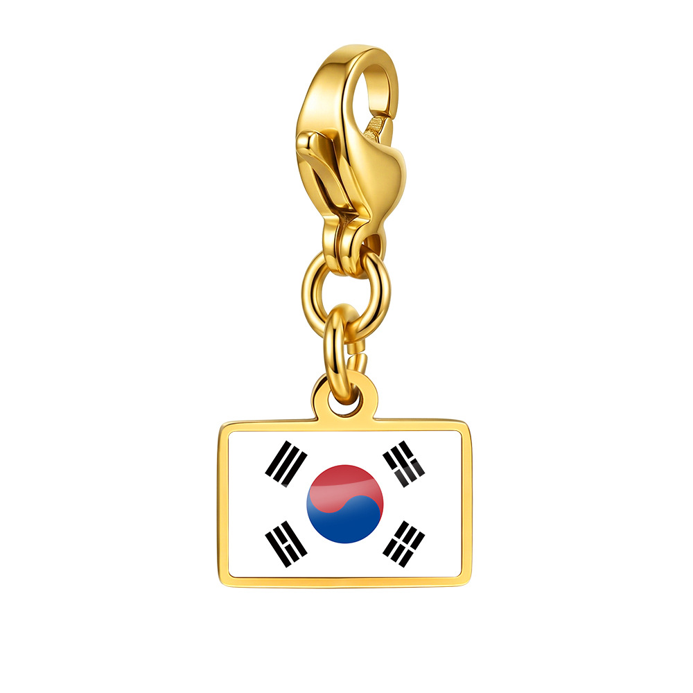 DIY handmade gift decoration accessories, including national flag pendant, lobster clasp pendant, paperclip bracelet, and necklace.
