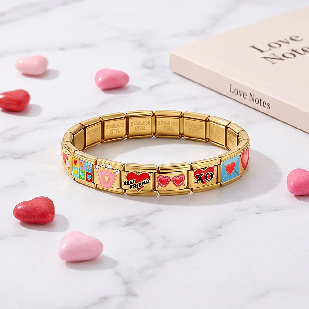 Gold-based colorful heart-shaped stainless steel Italian modular bracelet, DIY, simple and versatile bracelet accessory.