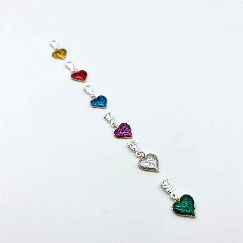 Gothic-style glittery heart velvet choker, metal leaf clasp choker, multi-colored sweet and cool necklace.