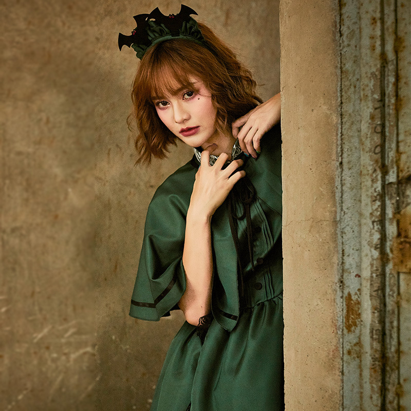 Japanese maid outfit, Lolita cape dress, Halloween bat cosplay costume, Lotte
