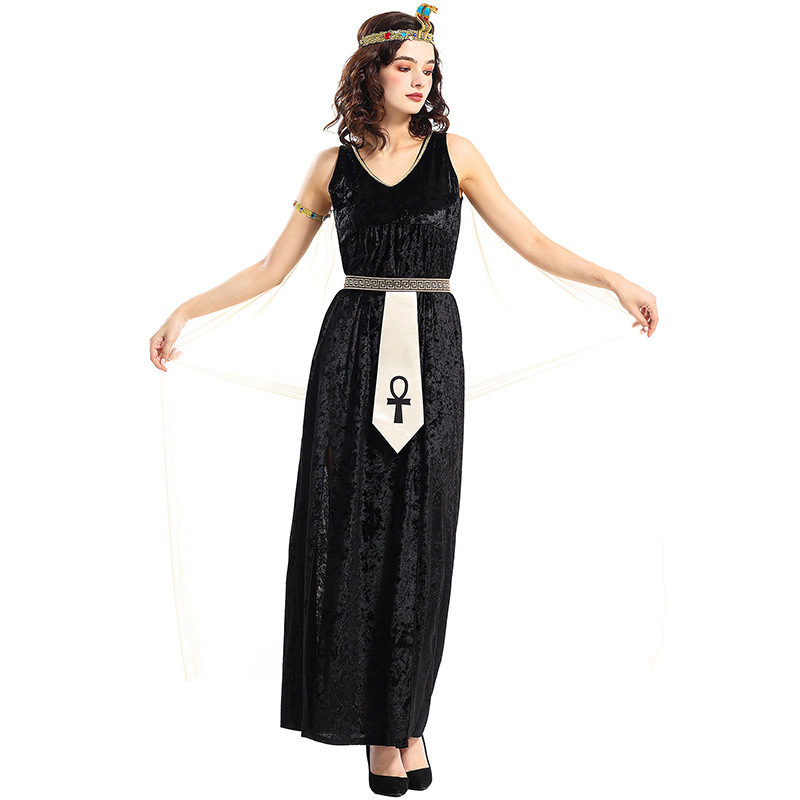Cleopatra in a black velvet gown, a Halloween party cosplay costume.