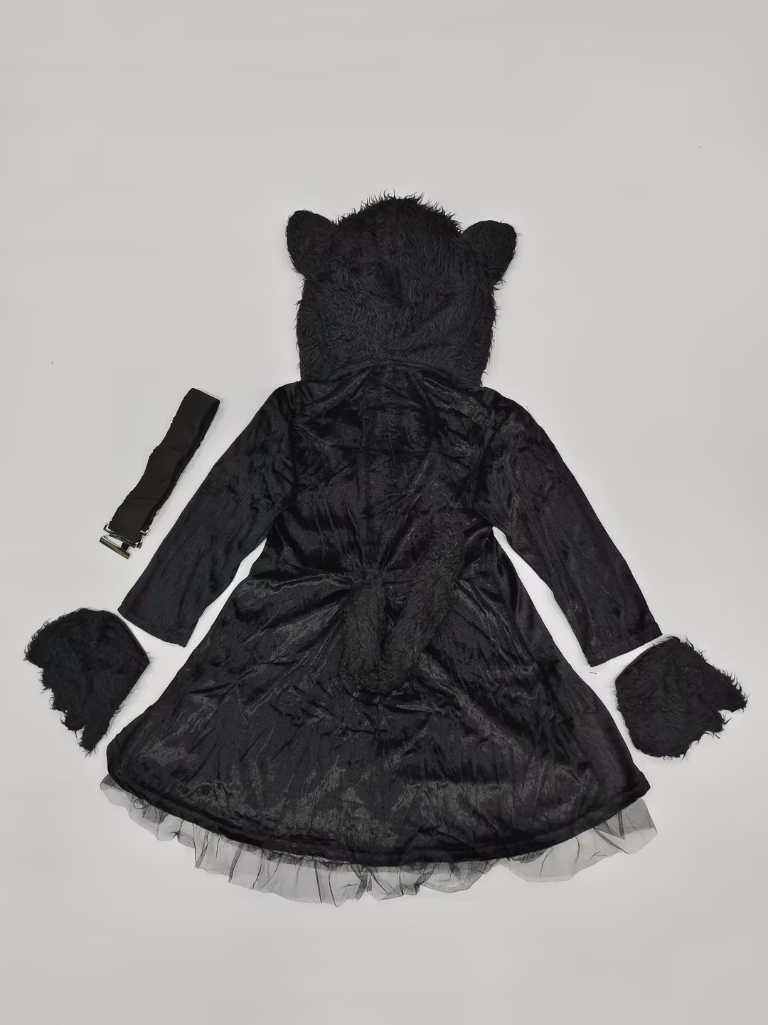Cute little black cat costume for girls, perfect for kindergarten stage parties and animal performances.