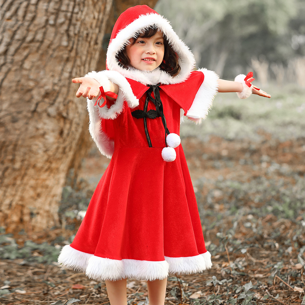 Christmas outfit: Retro Republic of China style red festive dress with shawl; New Year's Day family visit outfit.