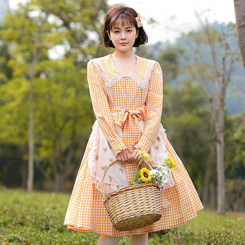 Orange and yellow plaid parent-child pastoral dresses, outdoor farm photo shoot, mother and daughter Lolita style clothing, clearance sale.