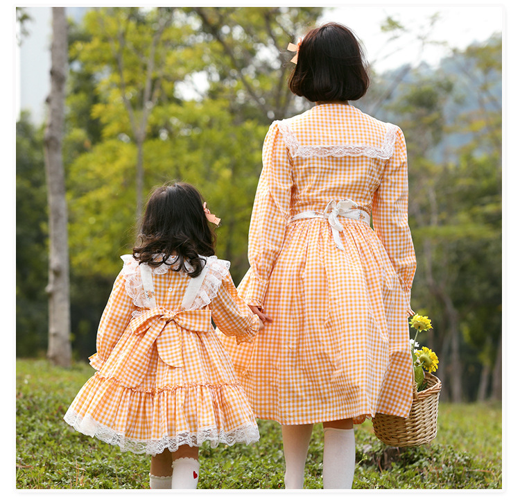 Orange and yellow plaid parent-child pastoral dresses, outdoor farm photo shoot, mother and daughter Lolita style clothing, clearance sale.