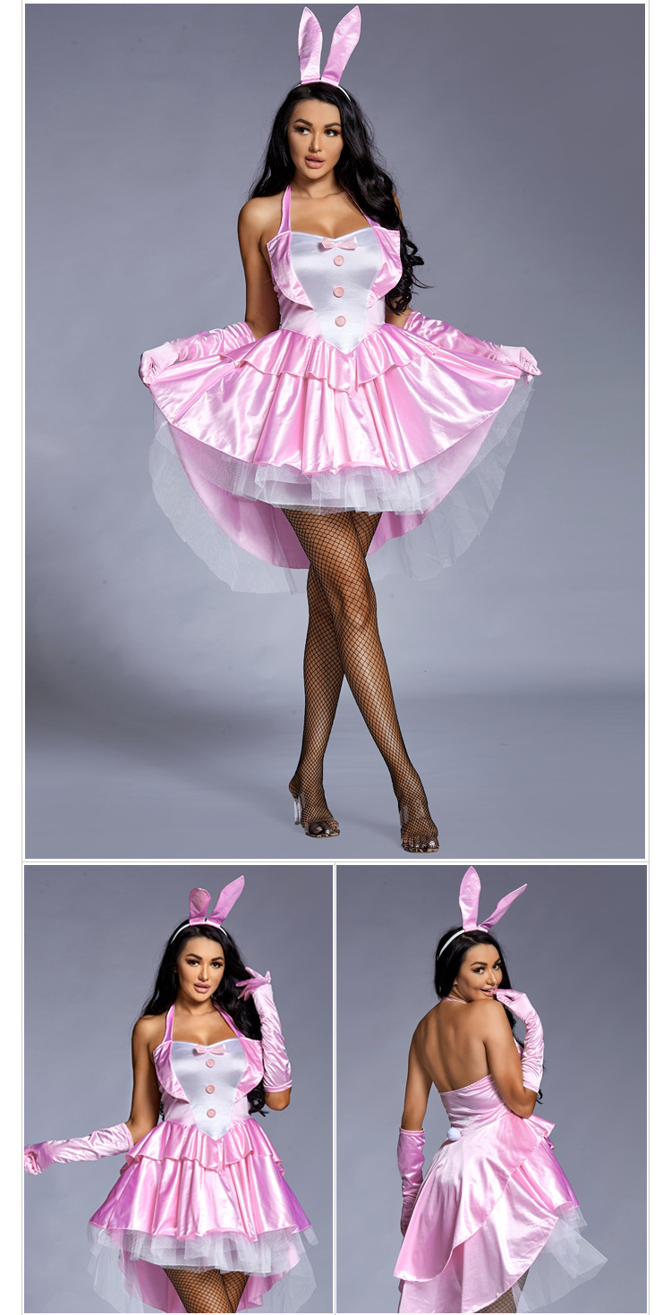 Halloween cosplay costume: Bunny Girl pink tutu.