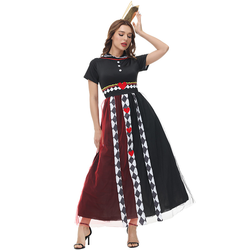 Halloween costumes: Poker Queen, Red Queen, Heart-shaped skirt dress, Alice in Wonderland stage costume