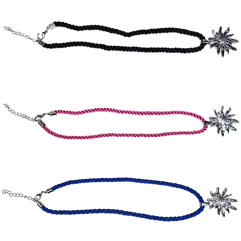 Three-color Bavarian folk style necklace, Munich Oktoberfest pendant