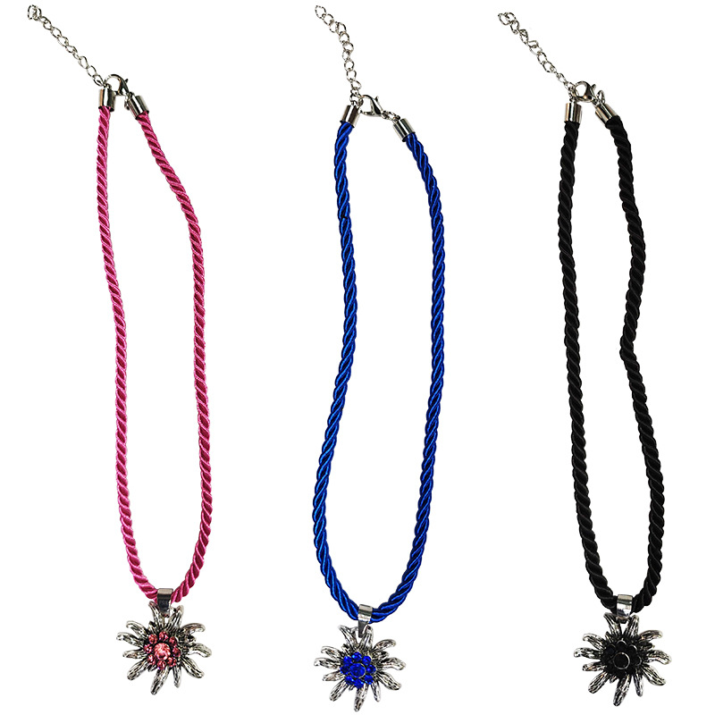 Three-color Bavarian folk style necklace, Munich Oktoberfest pendant