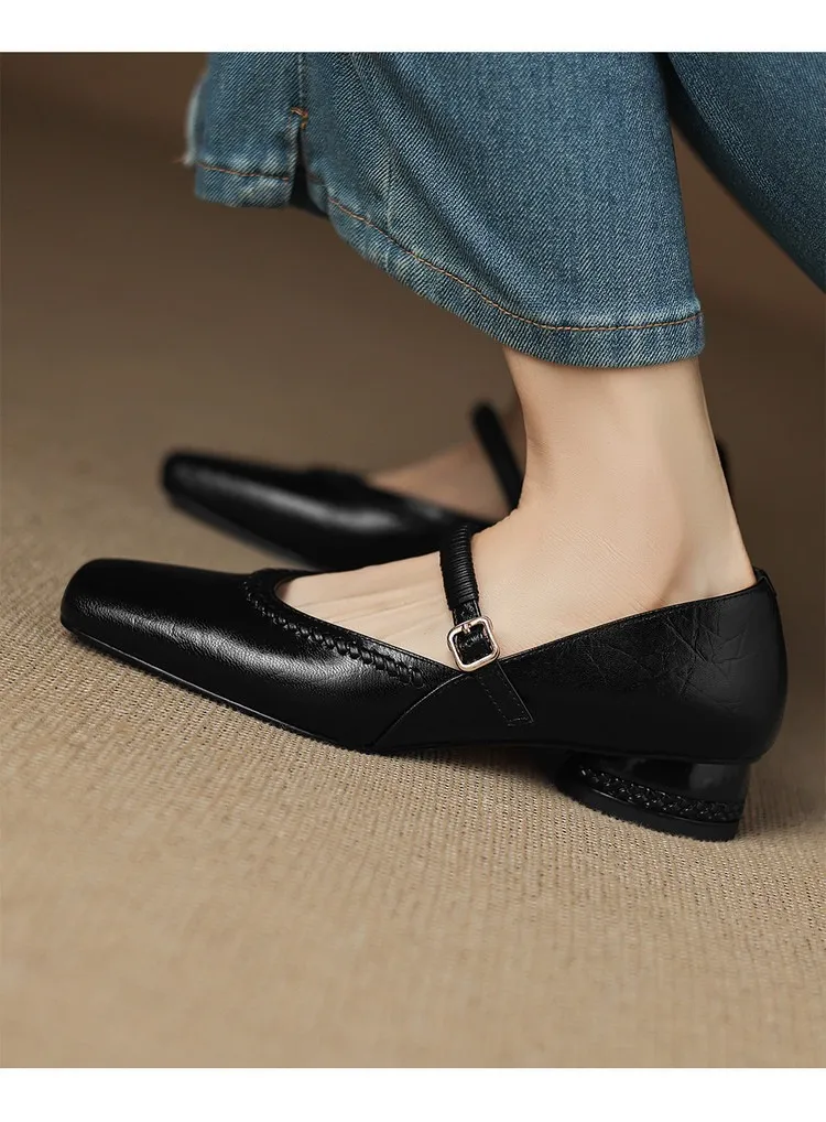 Plus-size early spring single shoes, square toe, buckle, chunky heel, mid-heel, comfortable slip-on women's shoes, black and gray.