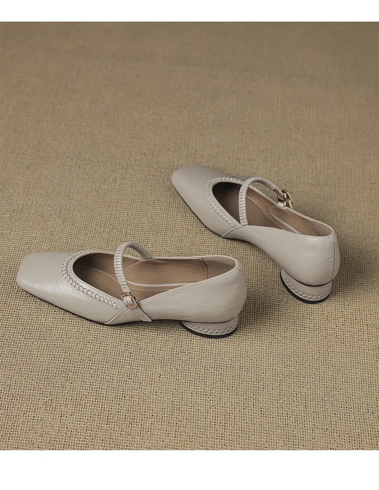 Plus-size early spring single shoes, square toe, buckle, chunky heel, mid-heel, comfortable slip-on women's shoes, black and gray.