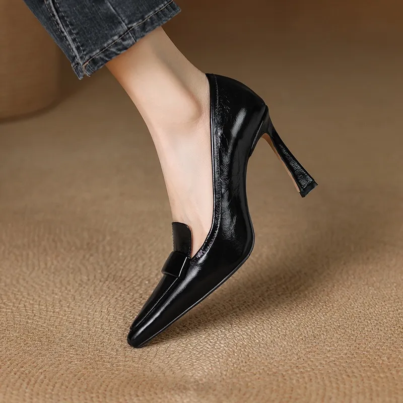 Stylish French high heels, elegant stiletto heels, retro style, durable pointed toe, low-cut, sophisticated high heels for women.
