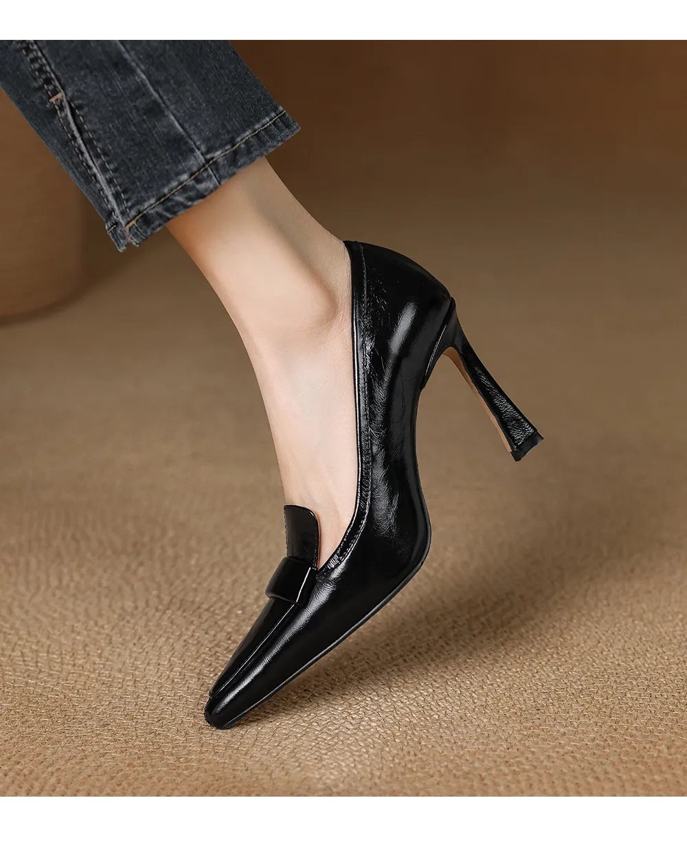 Stylish French high heels, elegant stiletto heels, retro style, durable pointed toe, low-cut, sophisticated high heels for women.