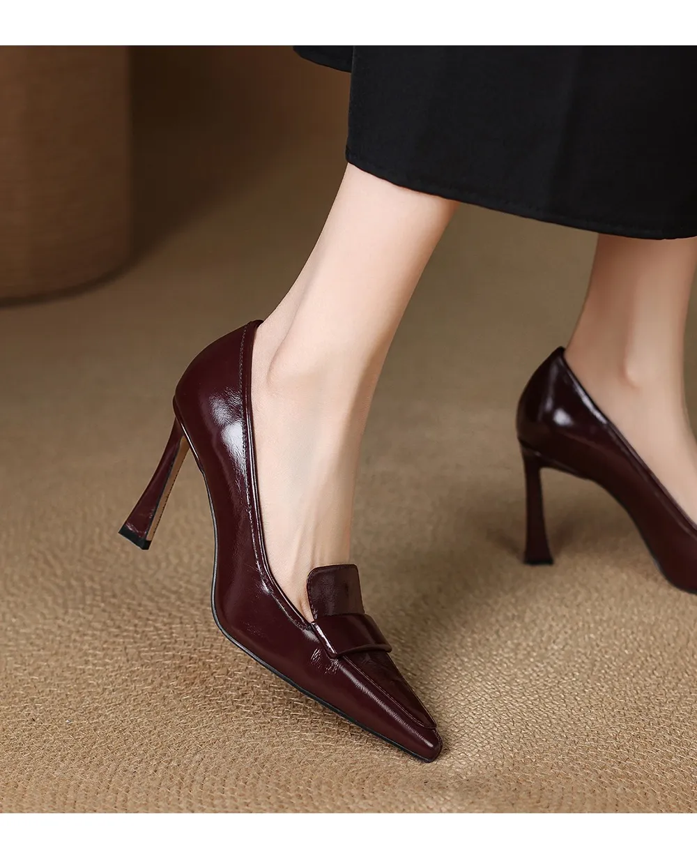 Stylish French high heels, elegant stiletto heels, retro style, durable pointed toe, low-cut, sophisticated high heels for women.