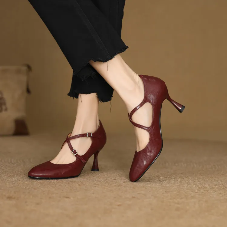 Spring single shoes, round toe, cross buckle, stiletto heel, sheepskin fashion women's shoes, 12-15i