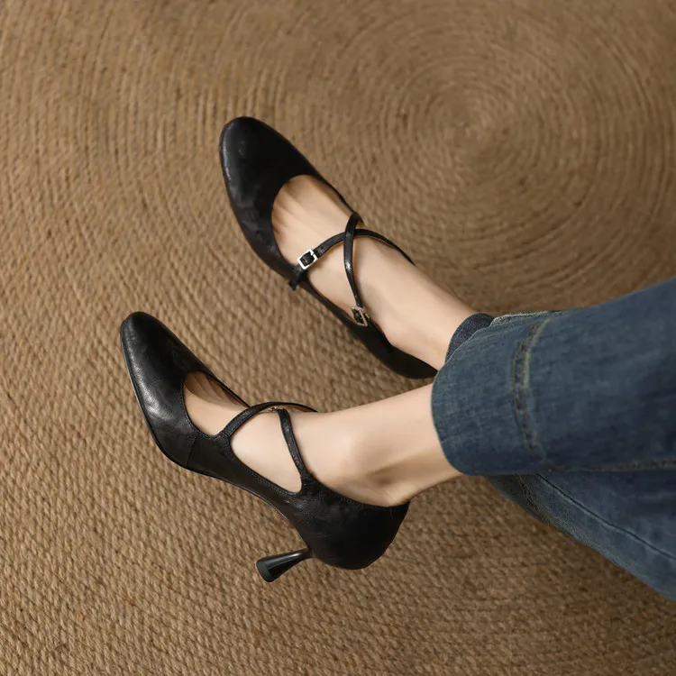 Spring single shoes, round toe, cross buckle, stiletto heel, sheepskin fashion women's shoes, 12-15i