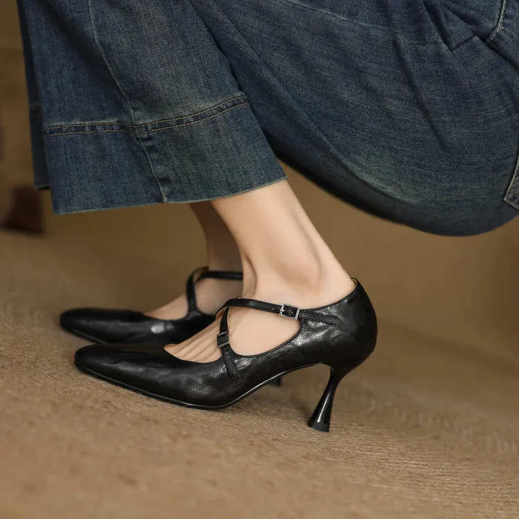 Spring single shoes, round toe, cross buckle, stiletto heel, sheepskin fashion women's shoes, 12-15i