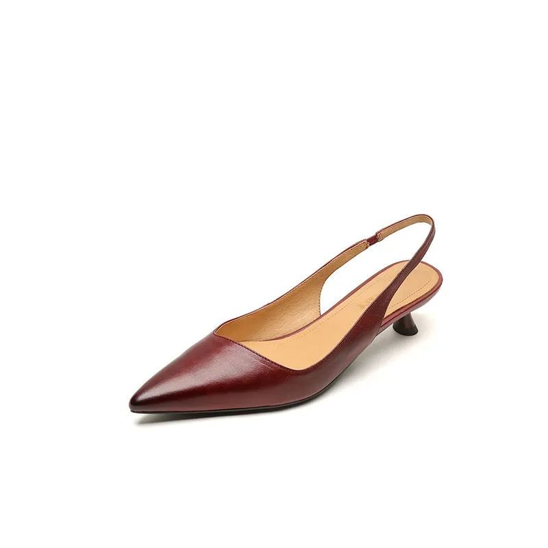 Women's Roman-style French sandals made of top-grain cowhide, pointed toe, open back, Mary Jane style, single strap, small heel, closed toe.