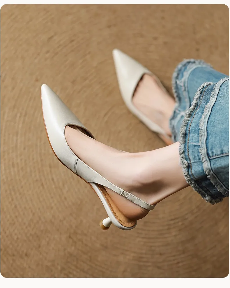 Women's Roman-style French sandals made of top-grain cowhide, pointed toe, open back, Mary Jane style, single strap, small heel, closed toe.