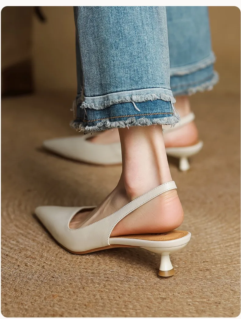 Women's Roman-style French sandals made of top-grain cowhide, pointed toe, open back, Mary Jane style, single strap, small heel, closed toe.