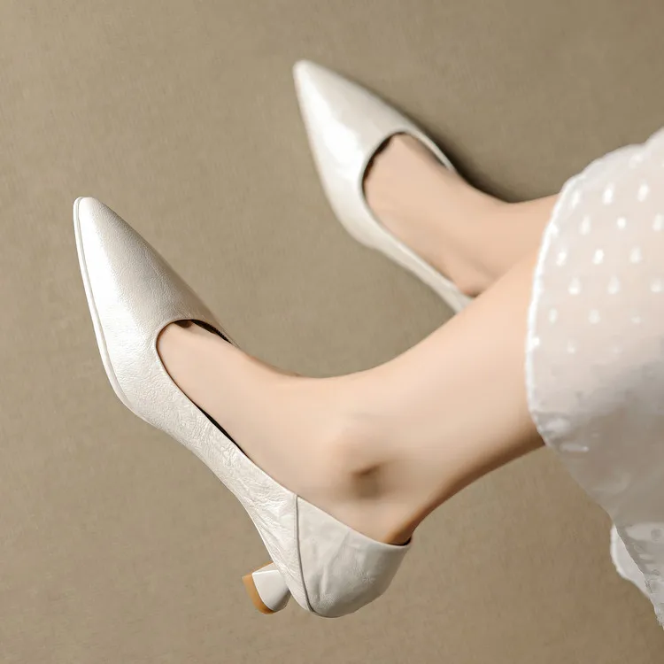 Low-cut pointed-toe high-heeled fashion sheepskin women's shoes, black, white, red, 12-17h