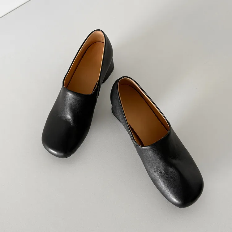 Women's high-heeled cowhide fashion shoes, deep-cut, round toe, chunky heel, black, dark color, sizes 12-17L