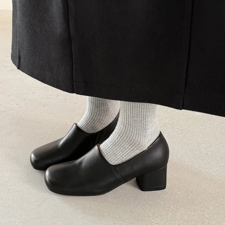 Women's high-heeled cowhide fashion shoes, deep-cut, round toe, chunky heel, black, dark color, sizes 12-17L