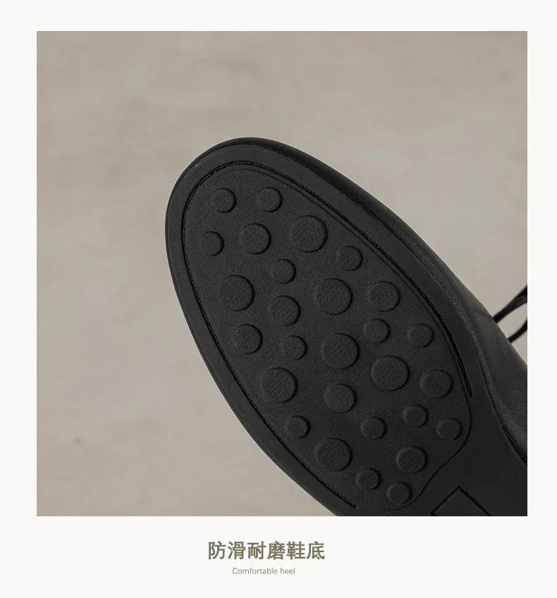 Women's flat shoes with round toe, laces, and deep opening, made of cowhide leather. Available in black and brown. 12-17k
