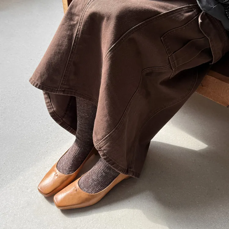 Early Spring Women's Fashion Shoes with Square Toe, Chunky Heel, Leather, Black and Khaki, Size 12-26c