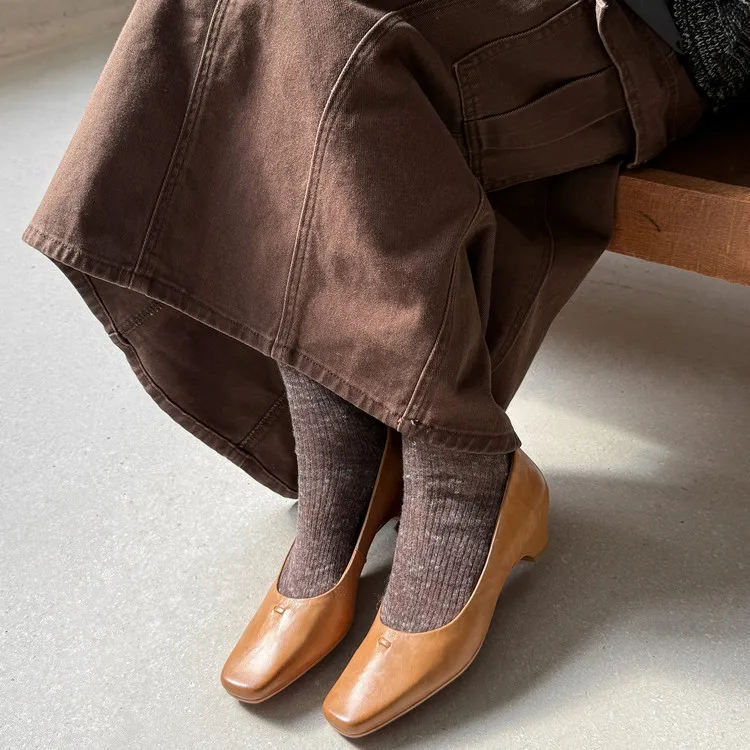 Early Spring Women's Fashion Shoes with Square Toe, Chunky Heel, Leather, Black and Khaki, Size 12-26c